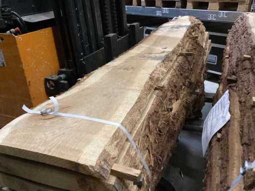 Oak block / trunk / 2.50m long / diameter approx. 50cm / sawn into 5.5 cm / 6 planks / dry air-dried