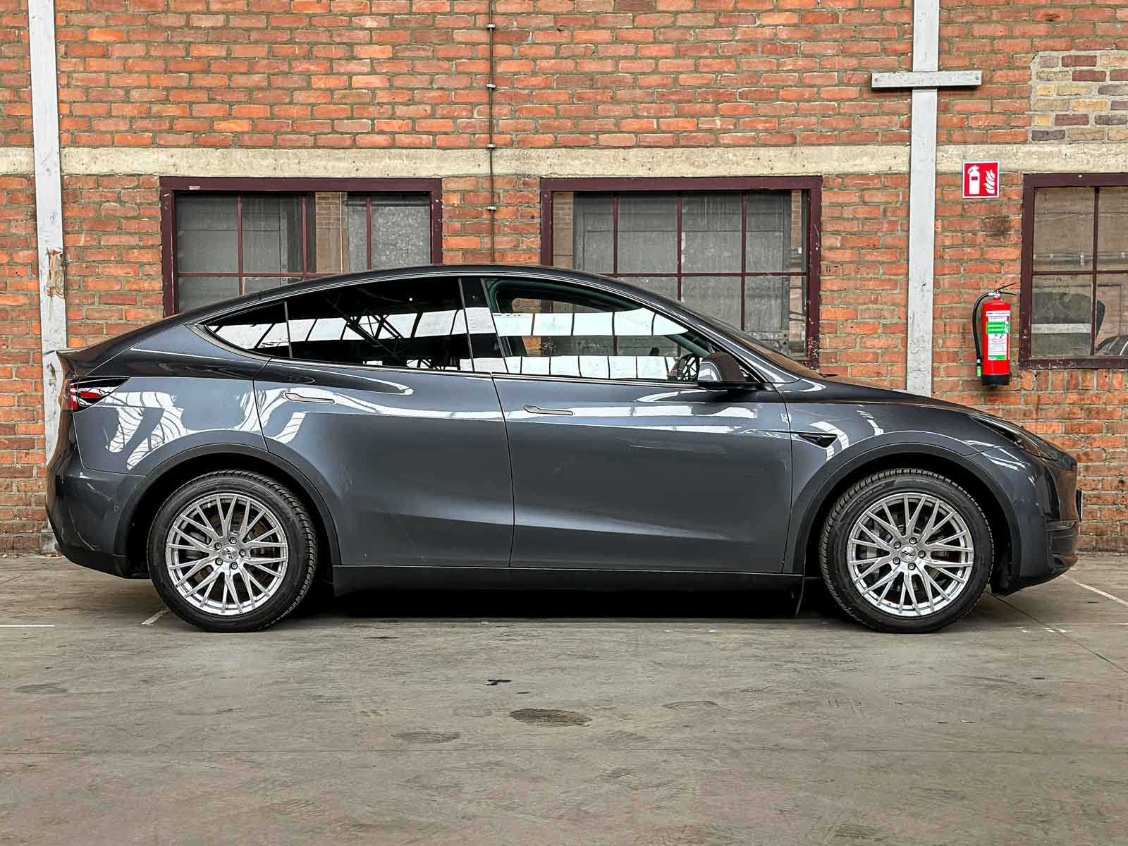 Tesla Model Y Max Range AWD 345pk 2022