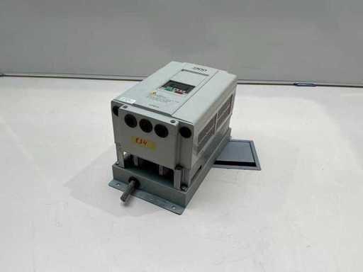 Convertitore di frequenza Hitachi J300 075HFE4