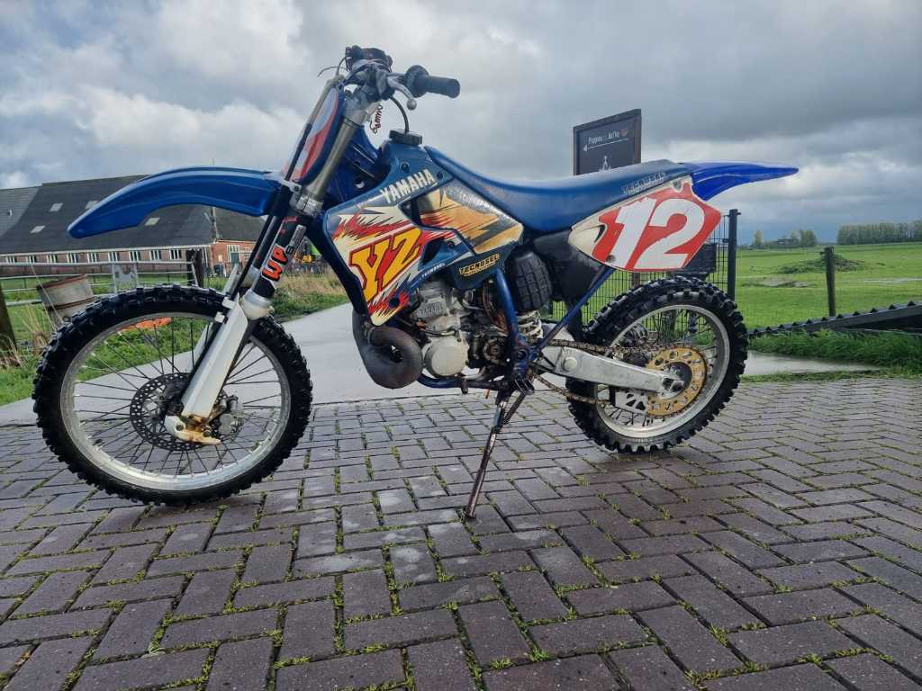 2001 Yamaha YZ250 Dirt Bike