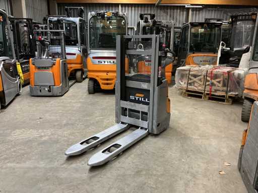 STILL - EXV10 - Stackers - 2018