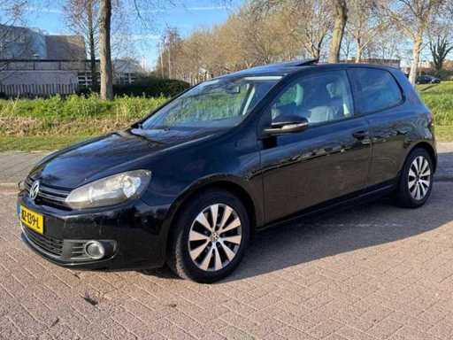 Volkswagen Golf 1.4 TSI Highline, NZ-139-L