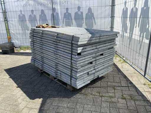 Siatki bezpieczeństwa – stopnie schodów