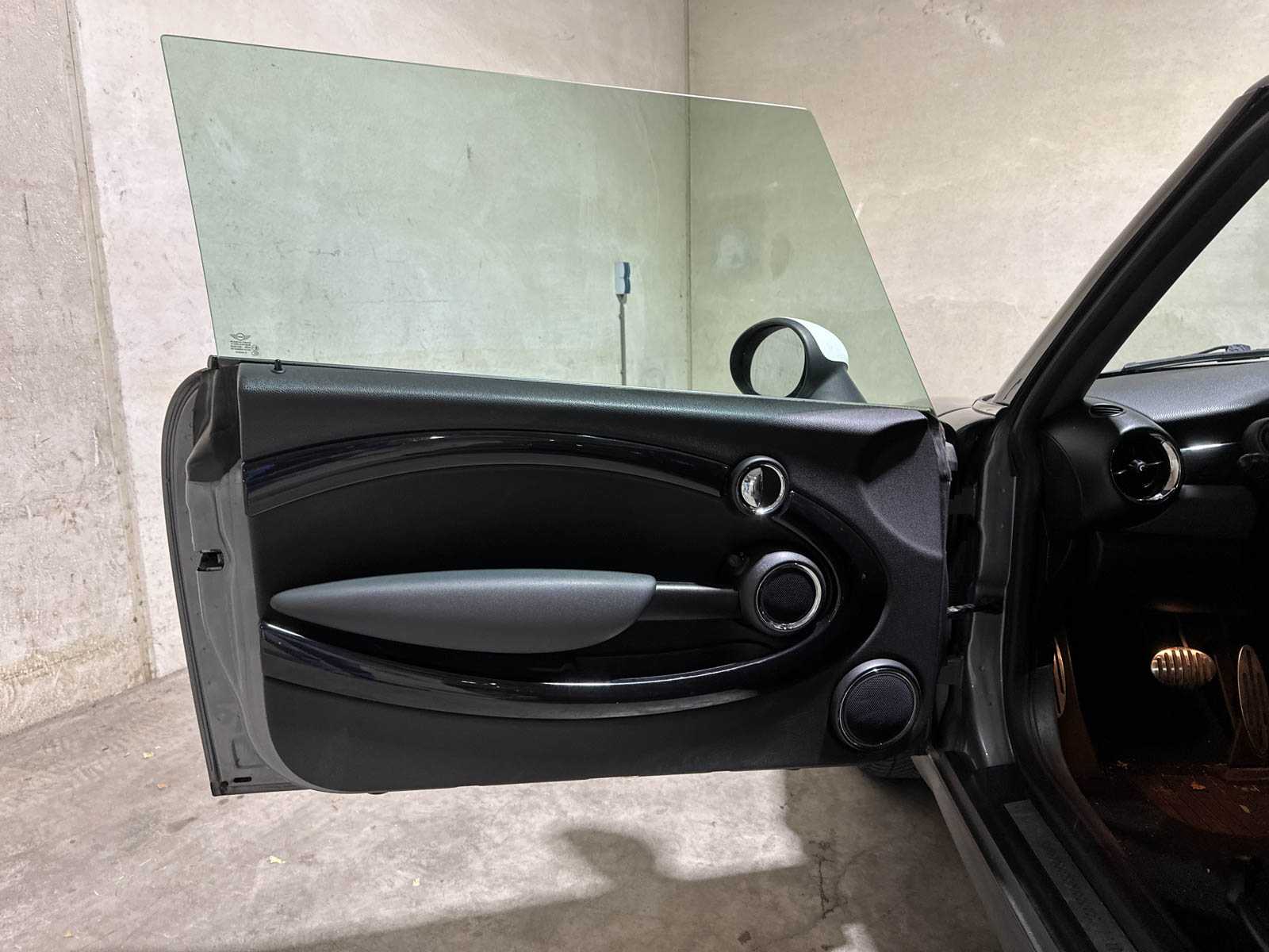 Mini Cooper S -AUTOMAAT- 1.6 174pk 2010, 29-LDD-3