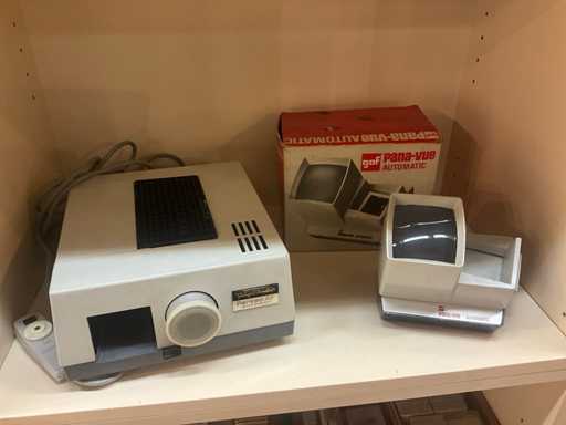 Yoigaländer Slide Projector + Pana vue + Video Tapes + Slides + Cassette S...
