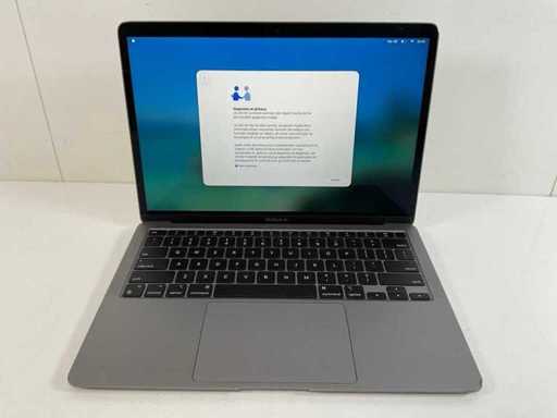 Apple MacBook Air 13", Apple M1, 8GB RAM, 256GB NVMe Laptop