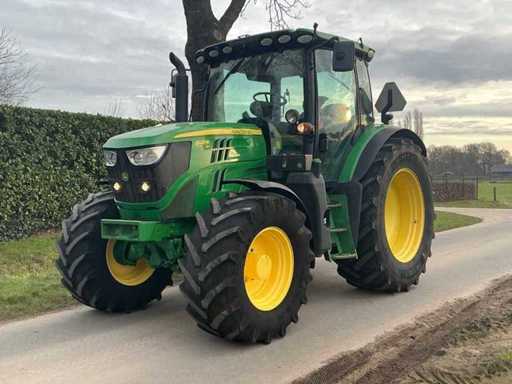 2017 John deere 6120R Vierwielaangedreven landbouwtractor