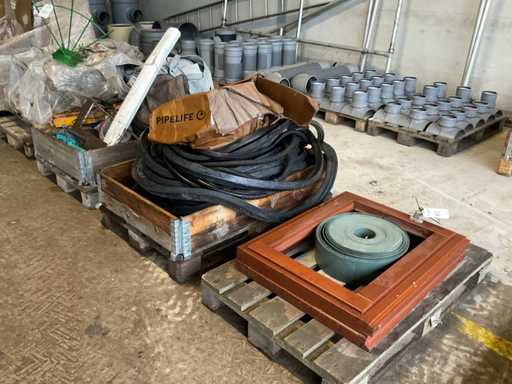 Partij diverse aannemersmaterialen