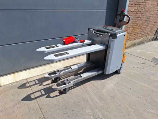 Fotogramma - 2016 - EXU-H20 - Impilatore