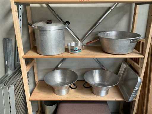 Other kitchen supplies
