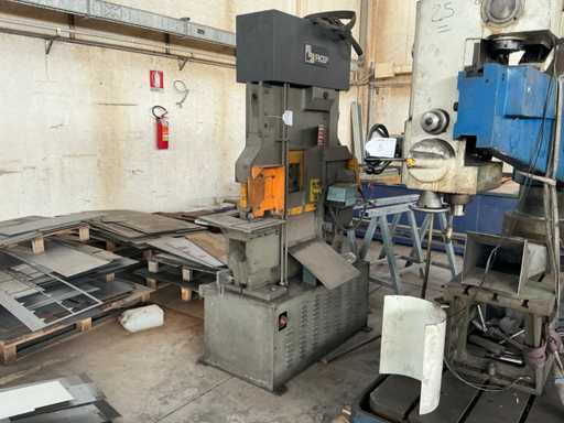 FICEP 604N Bar Punching Machine