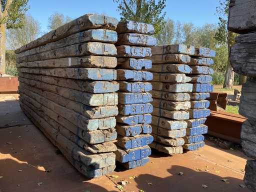 Hardwood dragline bulkhead (25x)