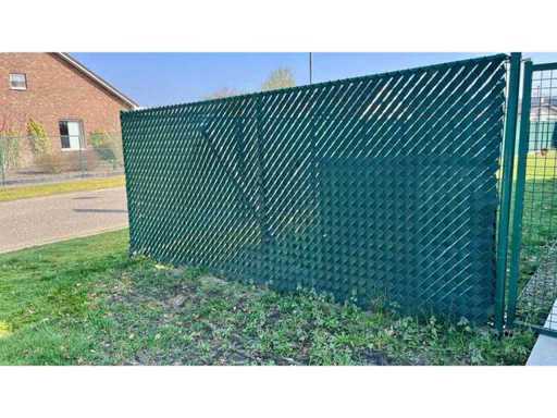 Tuin schutting met PVC vlecht band 