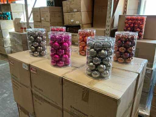 Partij glazen kerstballen 60mm 30/tube (96 tubes)