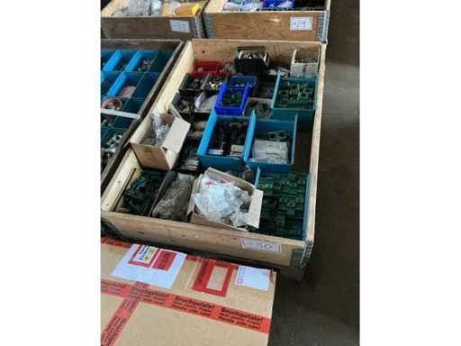 Paleta z akcesoriami hydraulicznymi + komponenty HANSAFLEX