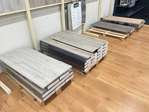 Lot of laminate on 5 pallets
