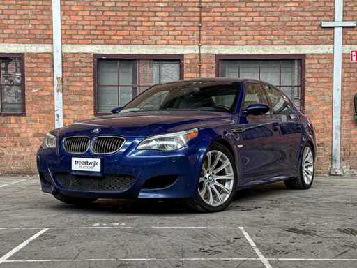 BMW M5 5.0 V10 E60 500hp 2006 seria 5 Youngtimer