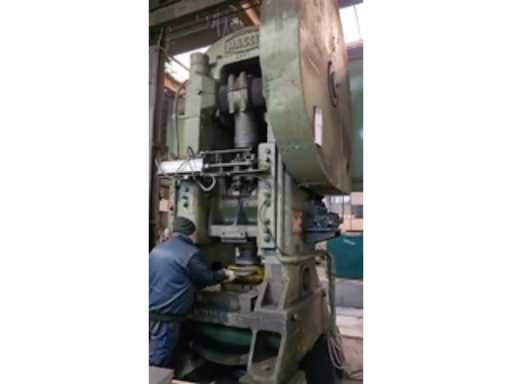 d9266542-b9f9-417b-a8ab-92c40f7be445.mp4