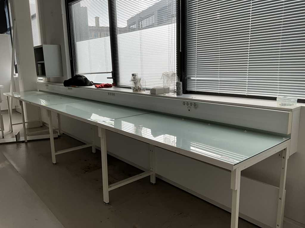 Szklana ławka laboratoryjna (4x)