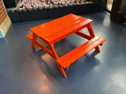 Maxima Vida - Picnic table kids