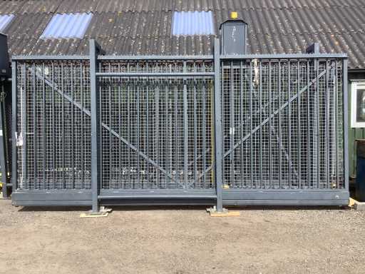 Schiebetor – Eisen – Gartentor