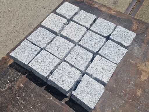 Massi di granito (circa 5,3 m²)