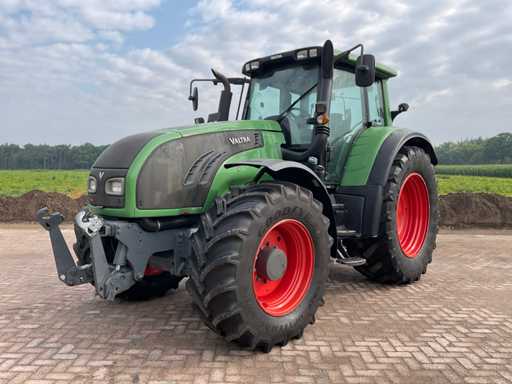 2014 Valtra T163e Allrad-Traktor