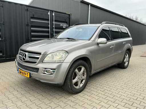 Mercedes-Benz GL-Class GL450 V8