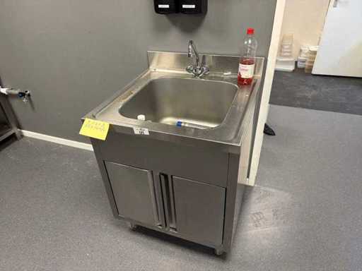 Umywalka ze stali nierdzewnej