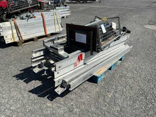 Treuil de construction BÖCKER TOPLIFT 2016