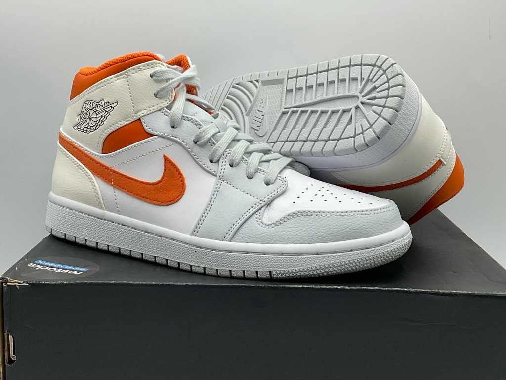 Starfish jordan 1 outlet mid