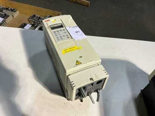 ABB ACS800 Frequentieregelaar