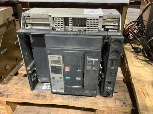 Merlin Gerin NT10H2 Circuit Breaker