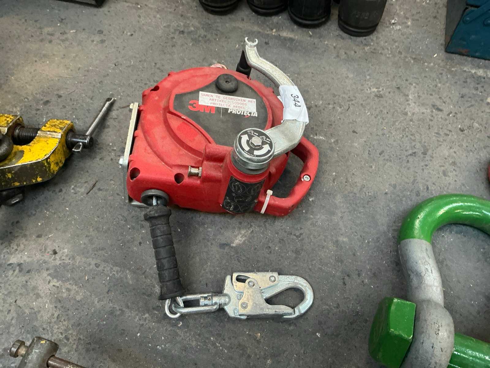 3M Protector Crash Block