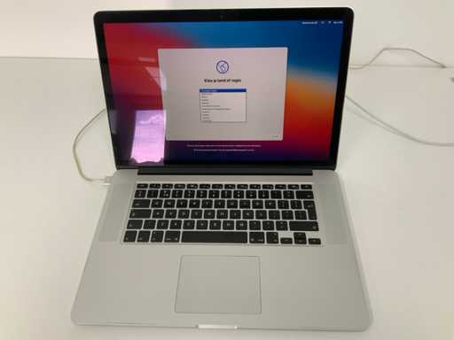 Apple A1398 15-calowy laptop MacBook Pro MGXA2N/A