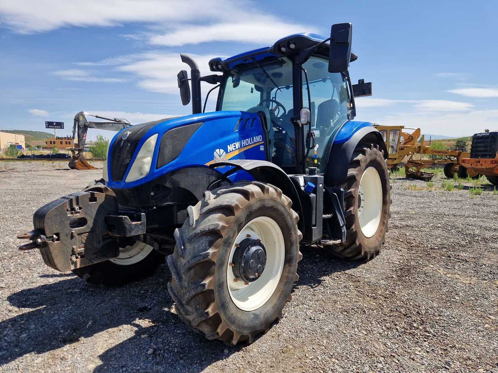 NEW HOLLAND T 6.155 Tractor – 2019