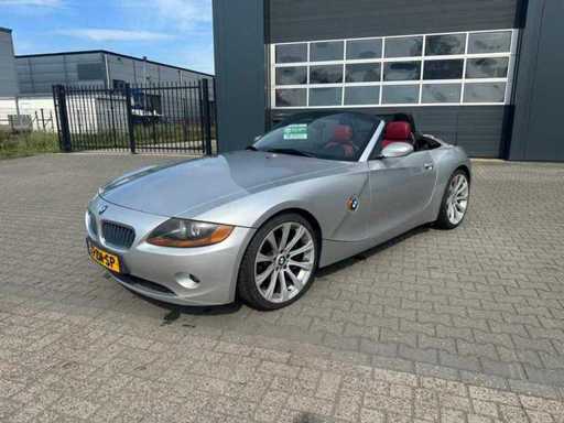 2003 BMW Z4 Roadster 2.2i S Passenger Car