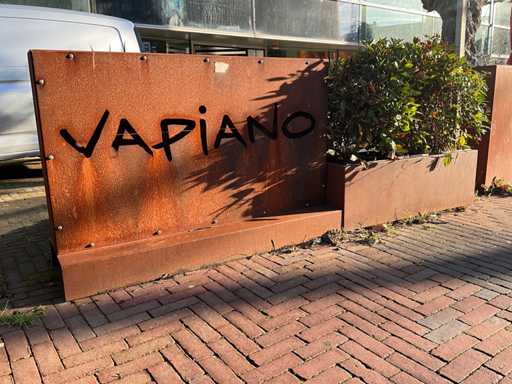 Metalen Plantenbak & terrasafscheiding