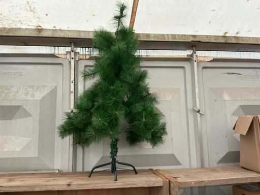 Weihnachtsbaum aus Kunststoff.