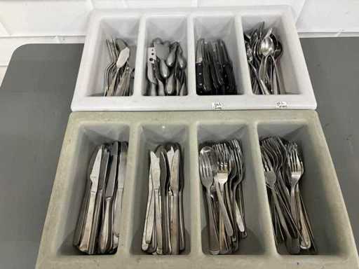 Taca na sztućce z różnymi sztućcami (2x)