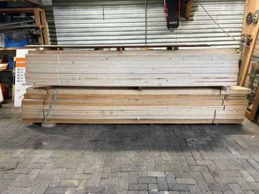 Un lot de stelatten din lemn