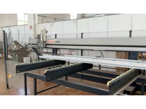 3c111e84-f63c-4f76-b138-de2d98f78ab3.mp4