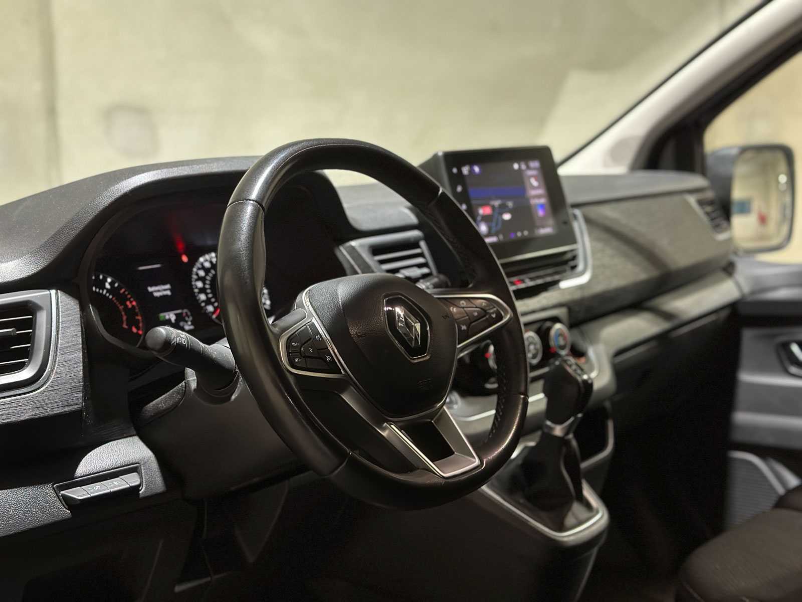 Renault Trafic 2.0 9-Persoons 150pk 2023 Bedrijfswagen