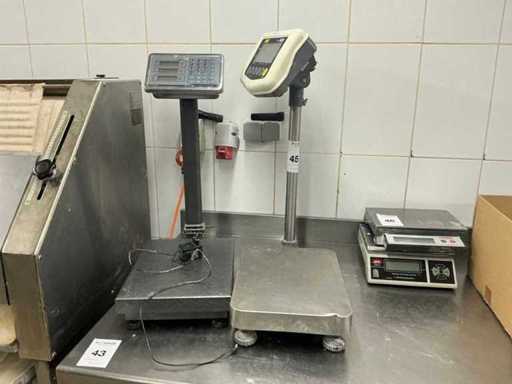 Diverse weegschalen (2x)