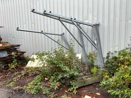 Uprights for bicycle corner