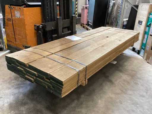 Oak planed / boards edged on 4 sides / European oak / 2.70m long / max width board 14cm / thickness board 27mm / dry
