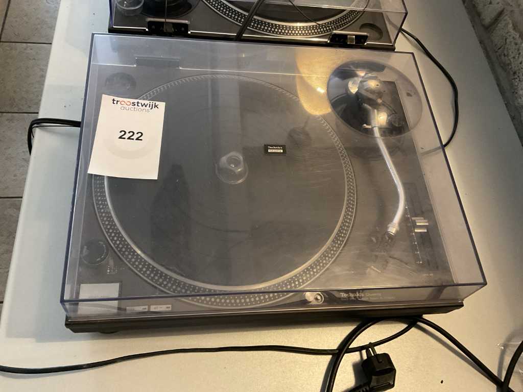 Gramofon Technics SL-1210MK2 Vintage