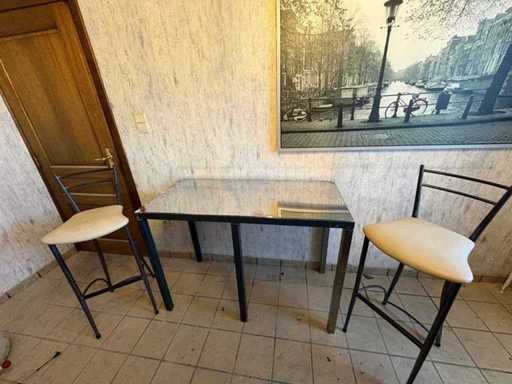 bar stools and table - Garden Chair