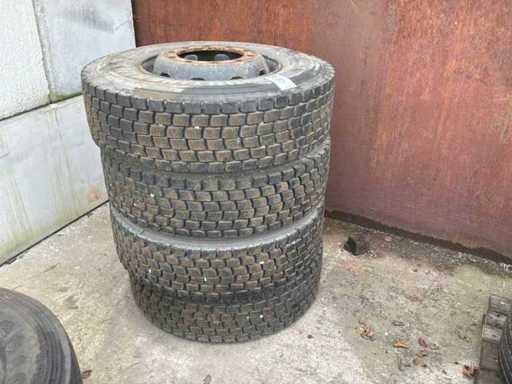 Vrachtwagenband (4x)