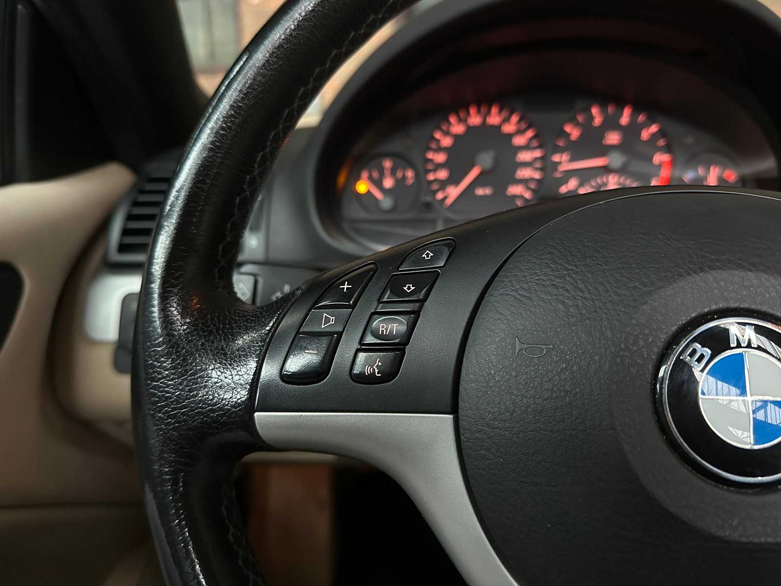 BMW 325Ci Executive 192pk 2002 (Origineel-NL) 3-serie Cabriolet (Hardtop + Softtop), 11-JP-PG